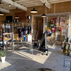 Camp b.store