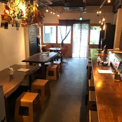 ワイン食堂 根（こん）