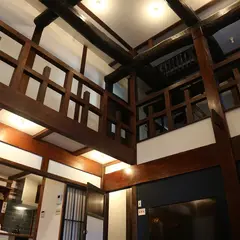 トロノキハウス