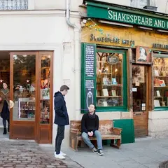 Shakespeare and Company Café