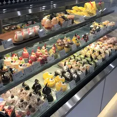 モンプレジール(Monplaisir)