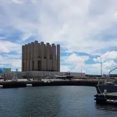 〒900-0036 沖縄県那覇市西３丁目２０