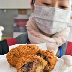 お肉のおかだ