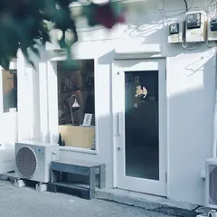 雑貨と本 gururi（ぐるり）