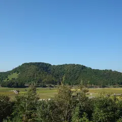 虎御前山