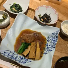菜な