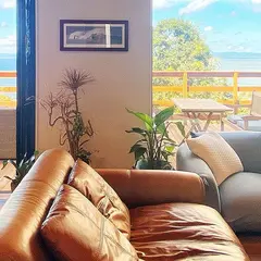 STRADDIE HOUSE