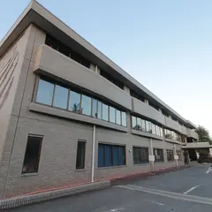 八事斎場