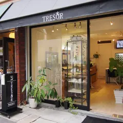 TRESOR KOBE 本店