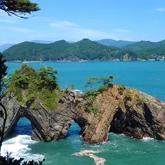 穴通磯