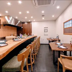 鮨割烹鼓舞