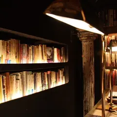 Library Lounge THESE（テーゼ）