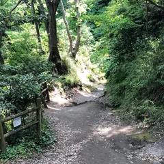化粧坂切通し
