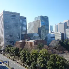 〒100-0011 東京都千代田区内幸町１丁目