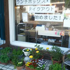 カフェ モナミ
