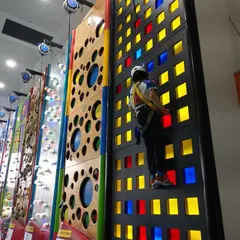 SPACE ATHLETIC TONDEMI “HEIWAJIMA”（スペースアスレチックトンデミ”ヘイワジマ”）