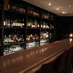 Bar Escort