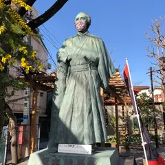 坂本龍馬像