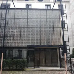 ガラスの家