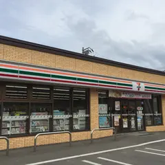 セブン-イレブン 南富良野店