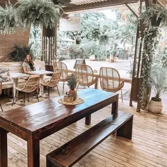 Belle Surf Cafe