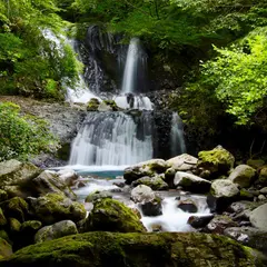 不易の滝