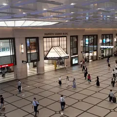 阪急グランドビル