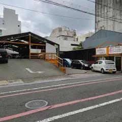 カーパークワタギ 駐車場