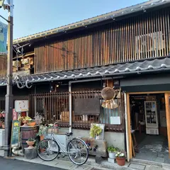 (有)玉木酒店