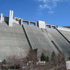 四万川ダム