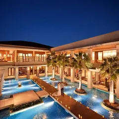 THE MEETS MARINA TERRACE
