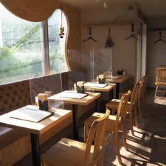 夜パフェ専門店パフェテリアベル