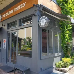 ICE CREAM UNITED