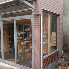 とんぼ玉秋芳洞るりいろ工房