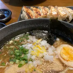 郡上豚骨ラーメン カンミナ 郡上八幡店