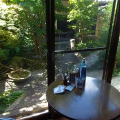 茶亭 椿