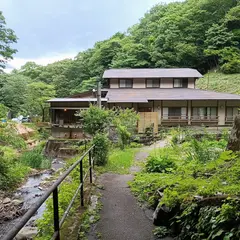 初谷温泉