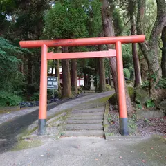 石體神社