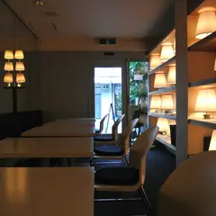 sinamo（シナモ ワイン食堂）