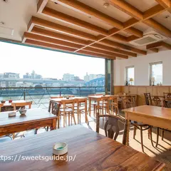 CAFE ＭＥＵＲＳＡＵＬＴ