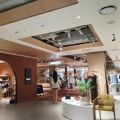 現代百貨店U-PLEX 新村店