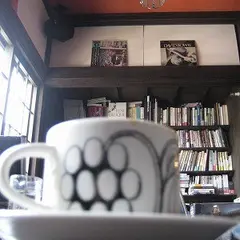 サンダーボルト書林