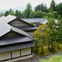 東原庠舎(とうげんしょうしゃ)