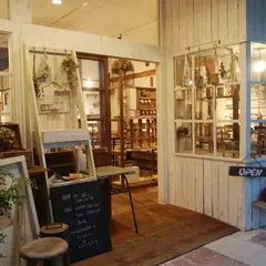 cafe&雑貨 kinomi