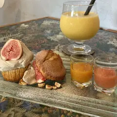 SHEBA CAFE (シバカフェ)  