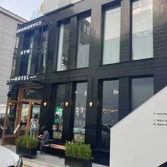 Positive hotel