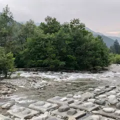 荒神の湯 駐車場
