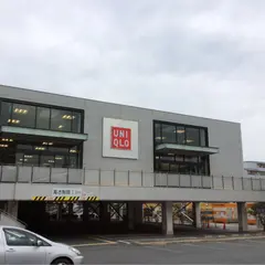 ユニクロ 豊中服部店