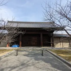 東寺 東大門（不開門）