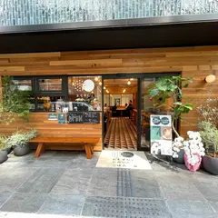 おむすびとせかいのごはん